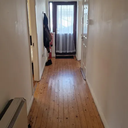 2 Bedrooms, Centre Appartement *