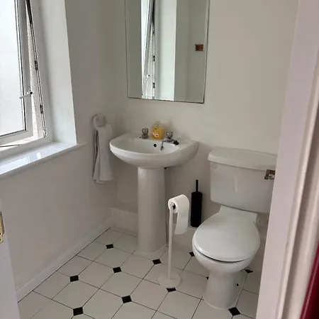 2 Bedrooms, Centre Galway