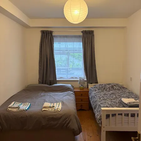 2 Bedrooms, Centre * Galway